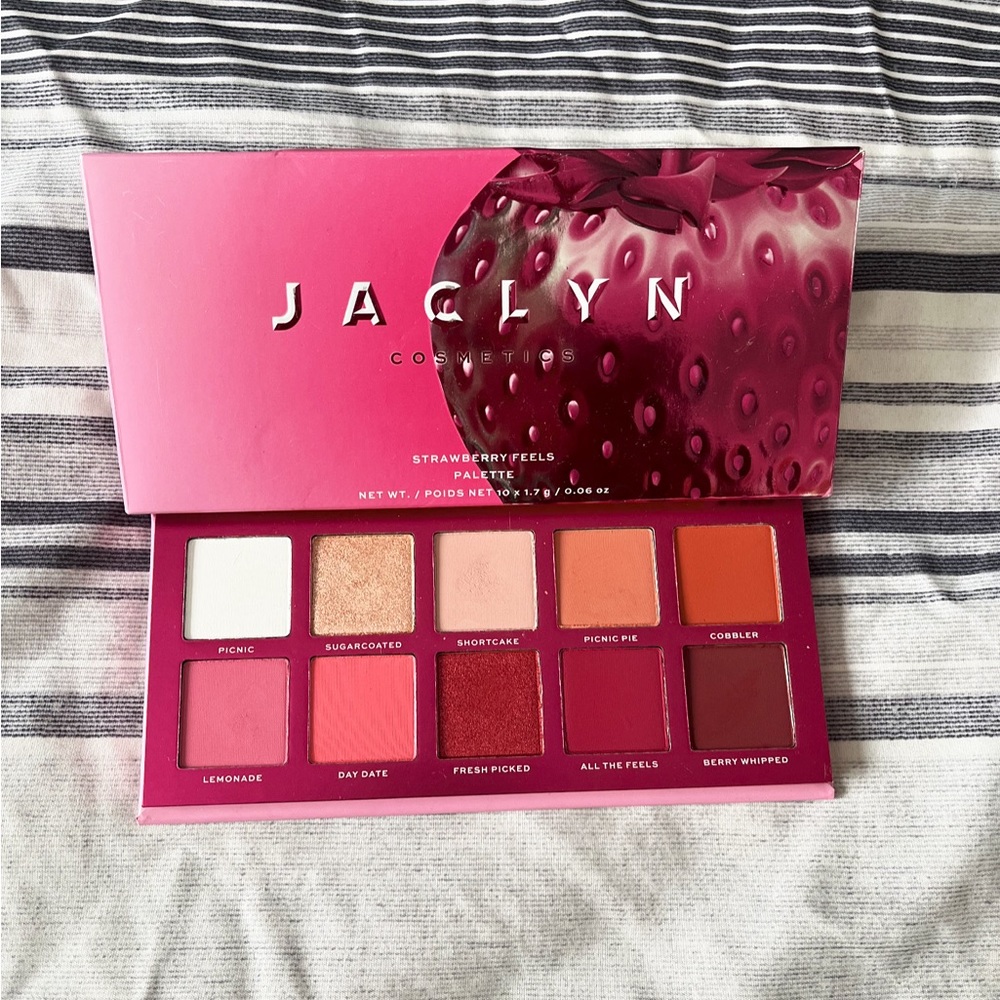 Jaclyn Hill Strawberry Feels Eyeshadow Palette